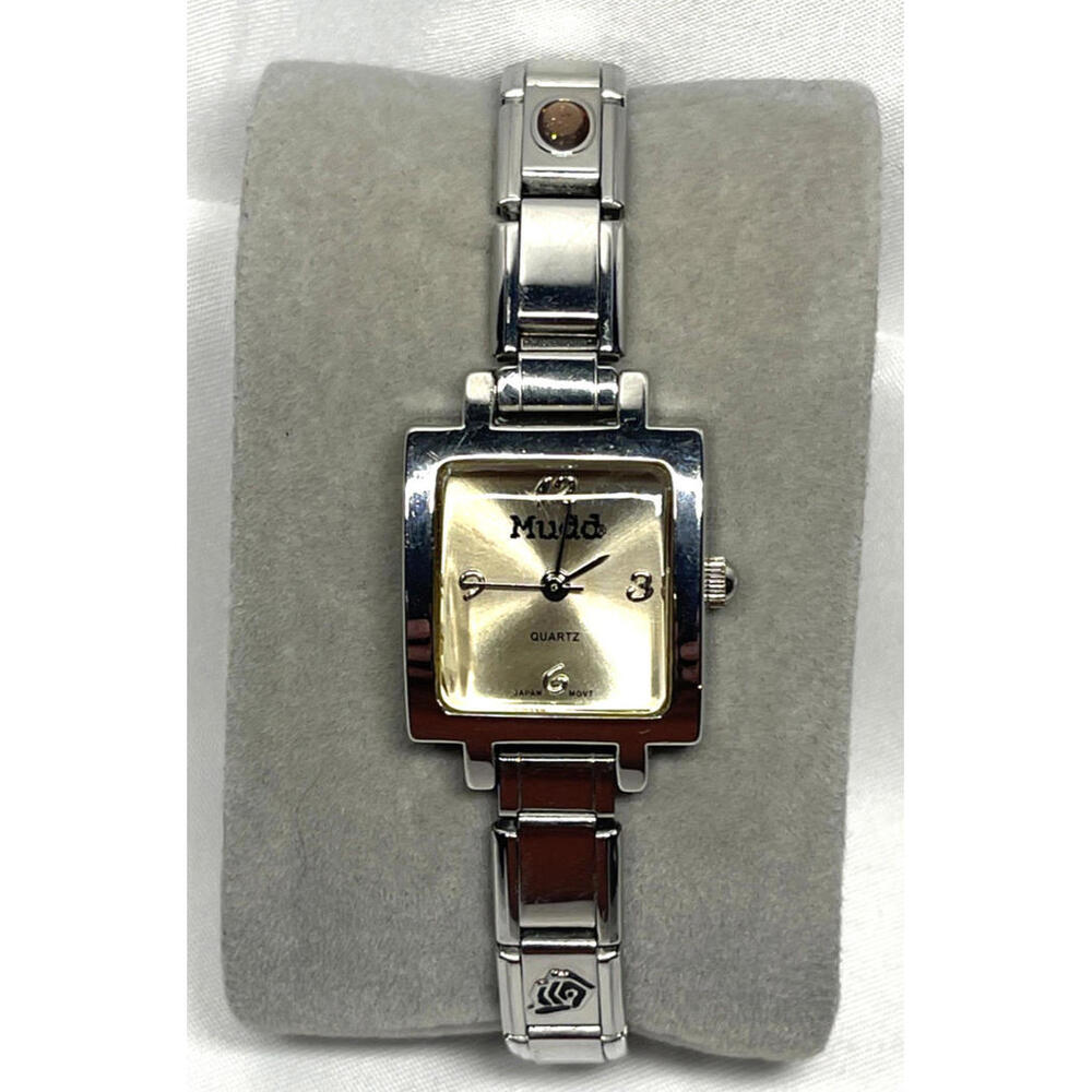 Mudd MD58 T125-02 Square Bezel Dial Silver Charm Stretch Band Watch NEW Battery